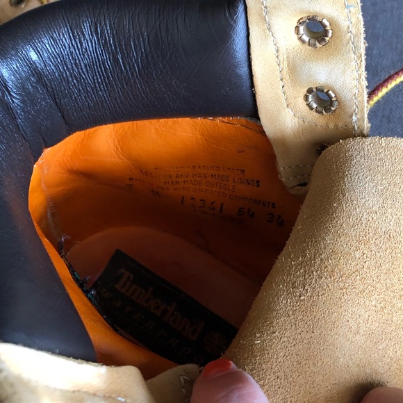 Classic tan Timberland boots - Picture 3 of 5